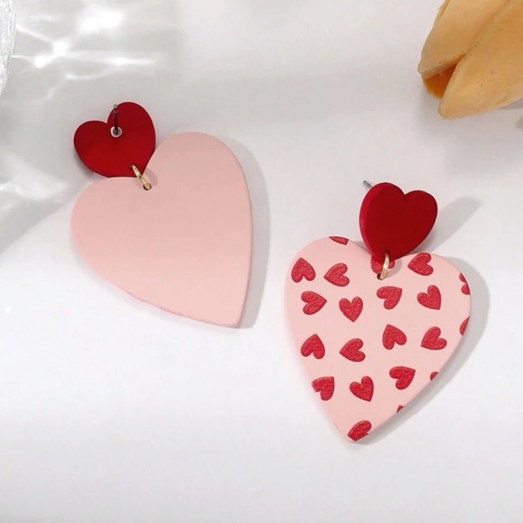 Women Valentine's Day Large Heart Printed Ceramic Texture Sexy Acrylic Earrings - Picture 3 of 6